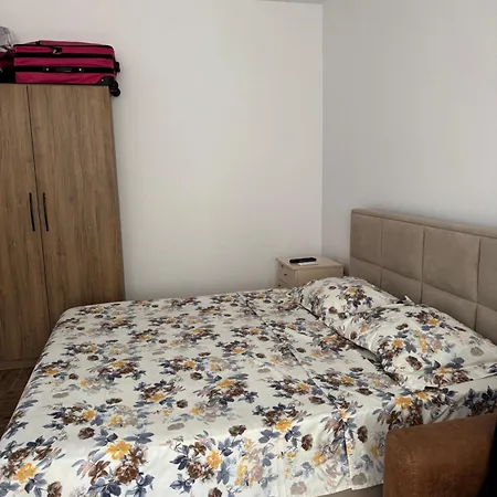 Amar's Place Apartament *